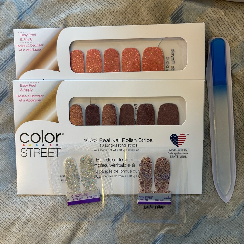 Color Street 100% dry nail polish.